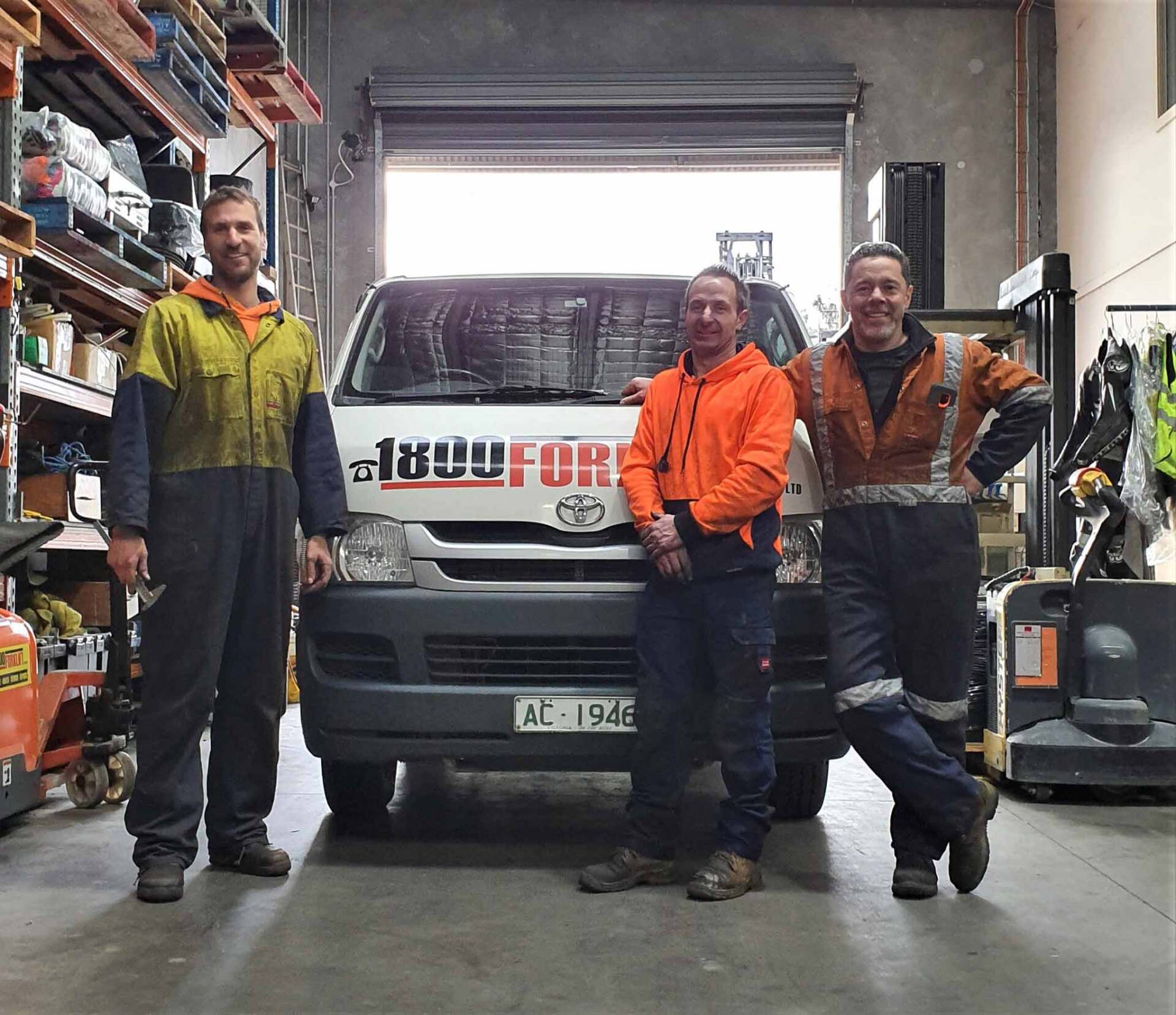 1800 forklift img-27