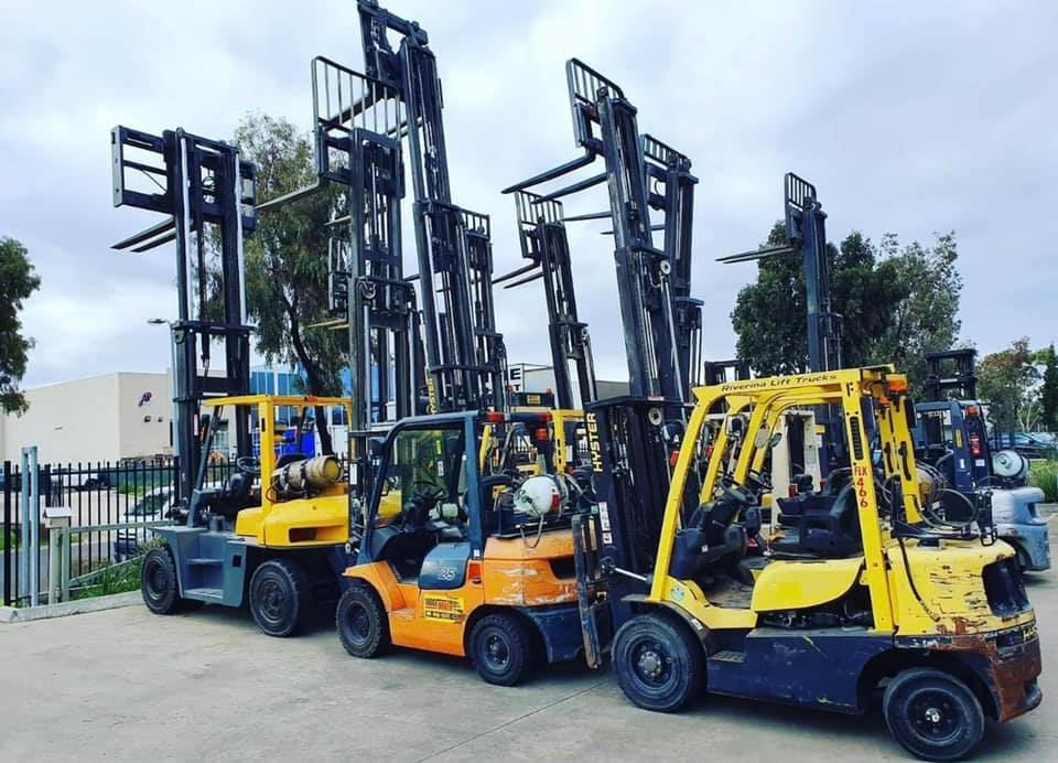 1800 forklift img-24