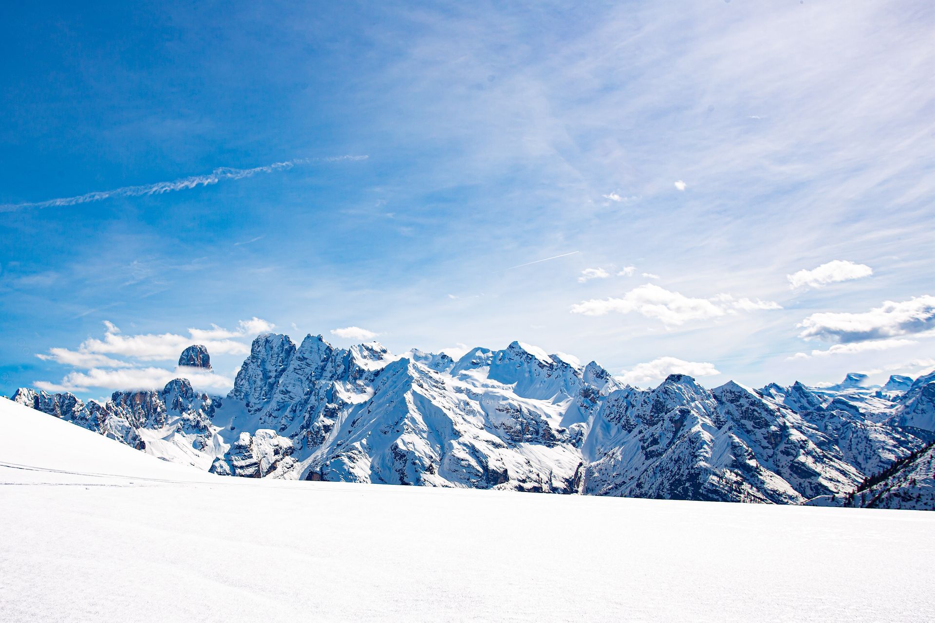 DOLOMITEN
