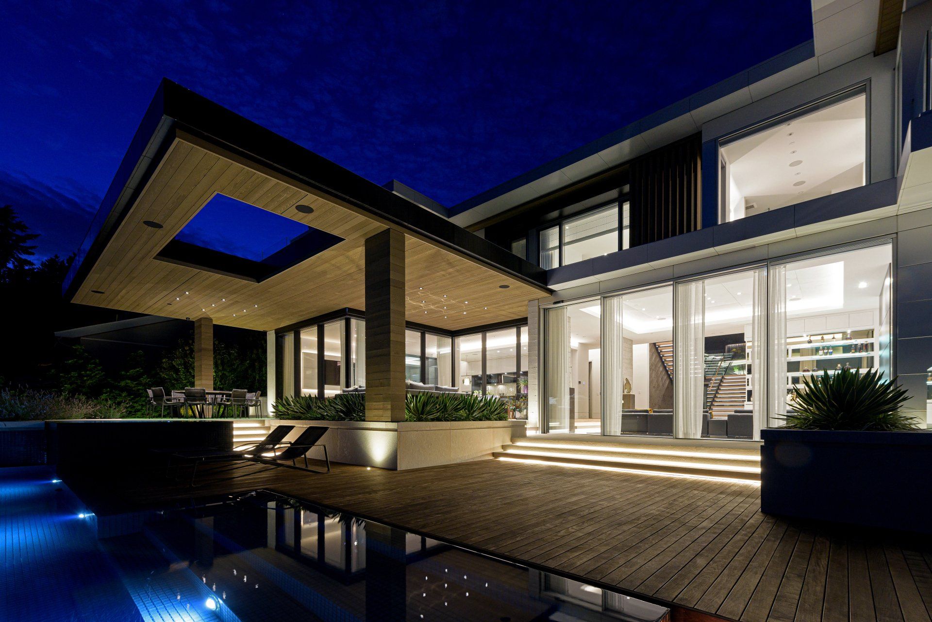 Blackcomb Curtain Wall Architecture