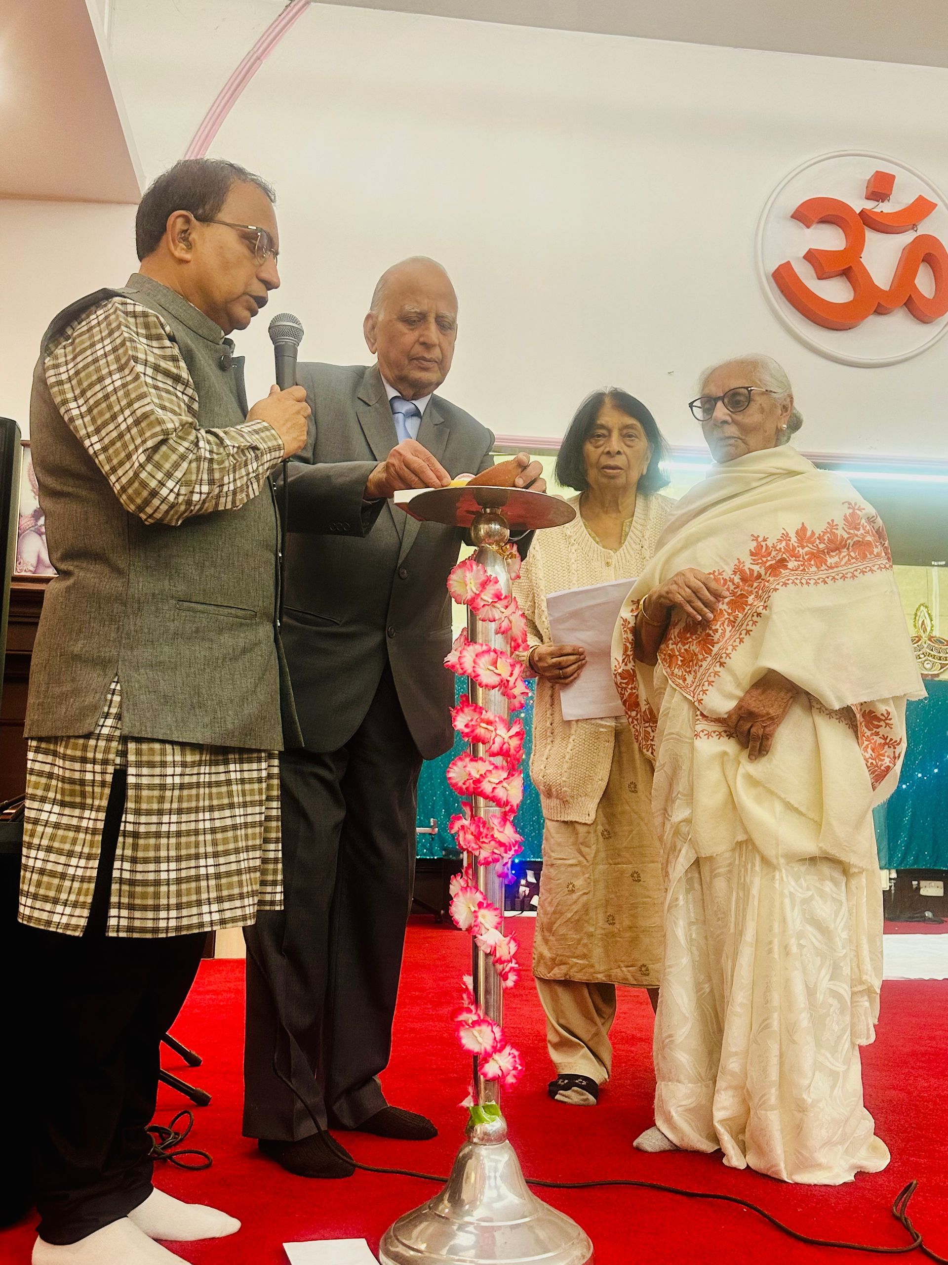 Presentation ceremony at Arya Samaj London