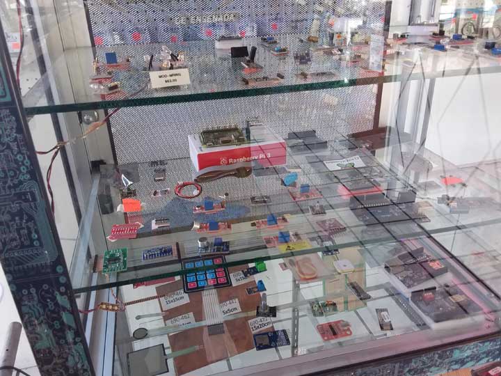 ELECTRÓNICA BAJA DE ENSENADA - conectores