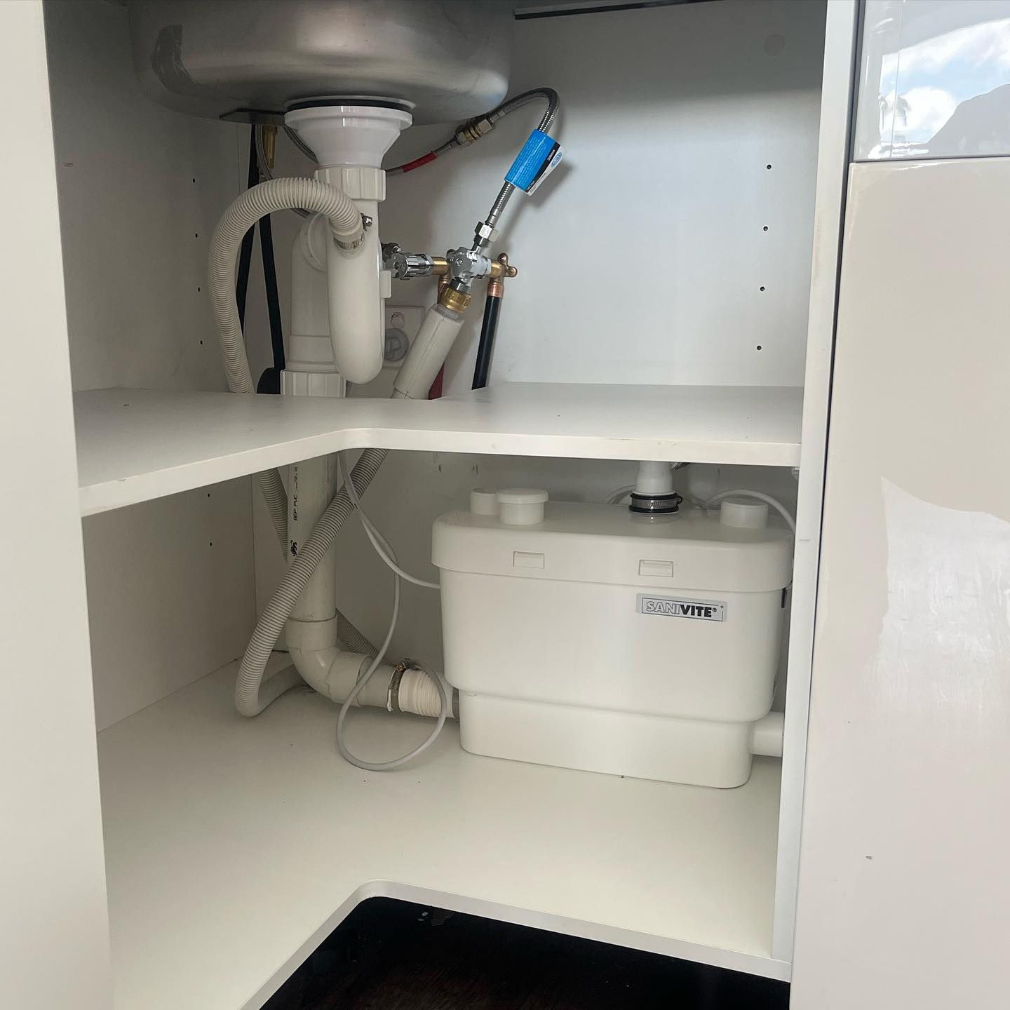 Emergency Fix of Water Filter Under the Sink