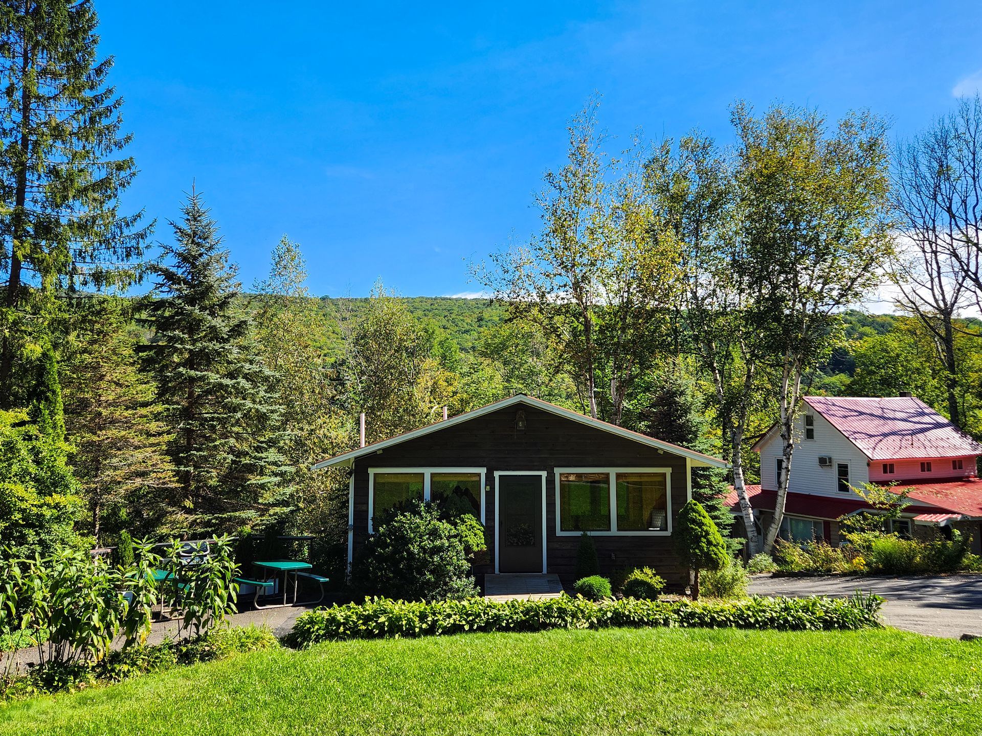 Exterior of Cabin 4A at Belleayre Lodge, showing beautiful views of Belleayre Mountain in the Catskills, NY