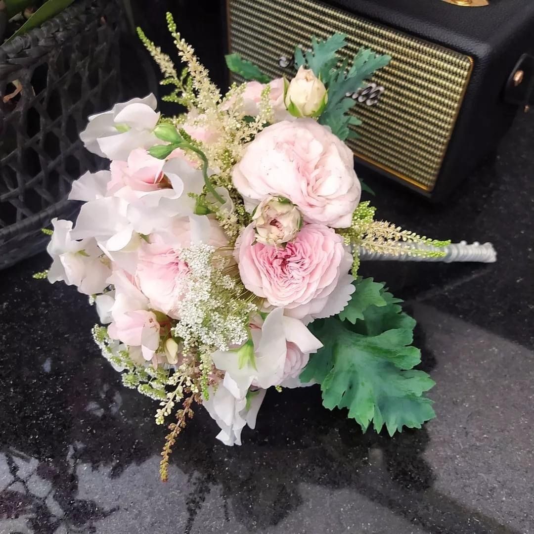 mazzo di fiori per cerimonia nuziale Rischi La Spezia