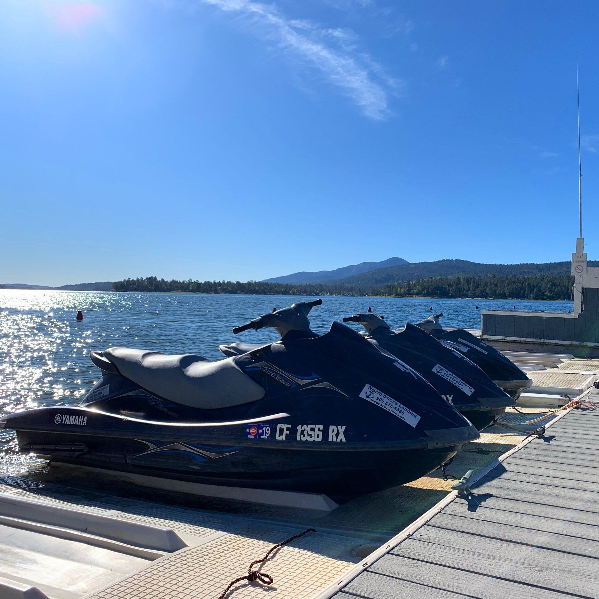 2 black jet skis