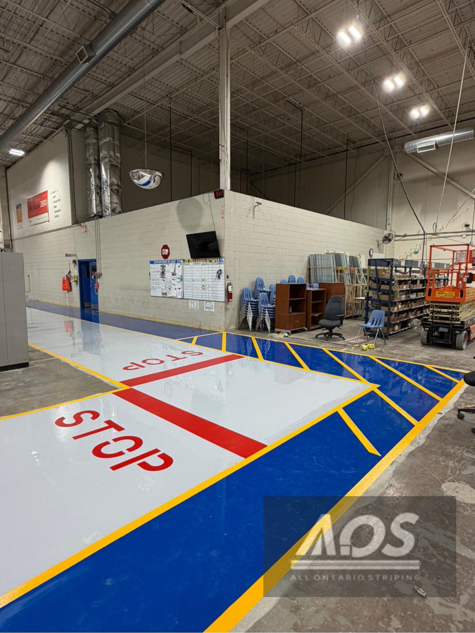 Epoxy coationg on industrial floor