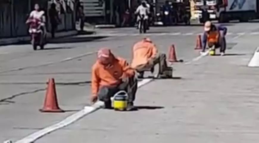 pavement line painting in the Philippines