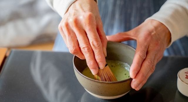 岡山作る体験、抹茶点て方体験