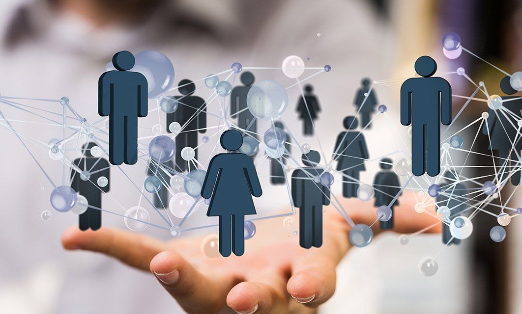 CRM für Selbständige Grafik Kunden in einer Hand