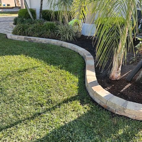 Cream/Beige/Charcoal Garden Wall