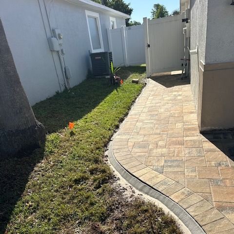 Heritage Cream/Beige/Charcoal Pavers