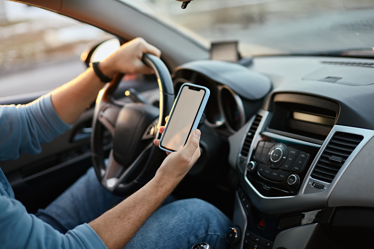 Charlotte County's Guide to Navigating Florida's Hands-Free Laws