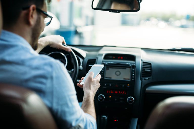 Common Distractions While Driving