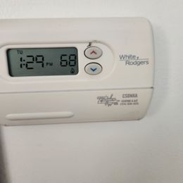 AC thermometer