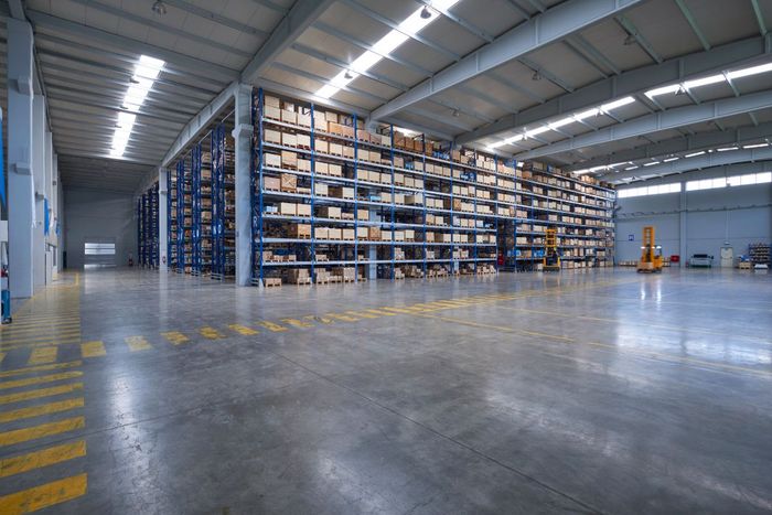 Segnaletica per pavimentazioni industriali