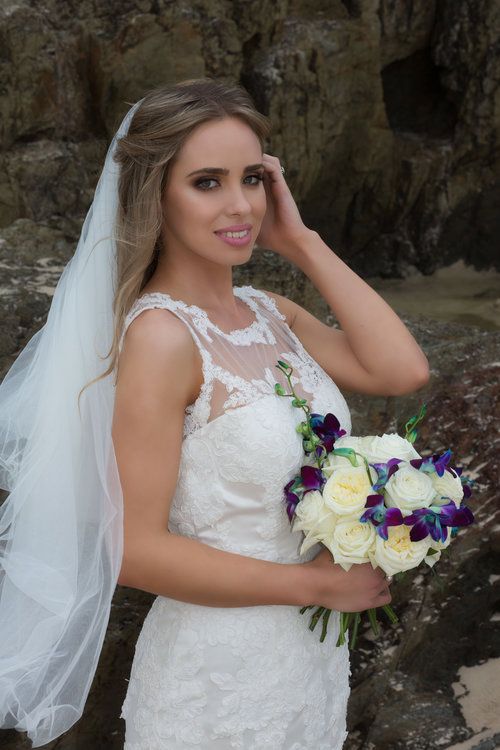 wedding makeup gold coast Jessica Cagney
mobile Gold Coast & Brisbane makeup artist and hairstylist