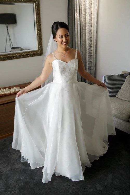 mobile Gold Coast & Brisbane makeup artist and hairstylist
Bridal makeup Gold coast by Jessica Cagney