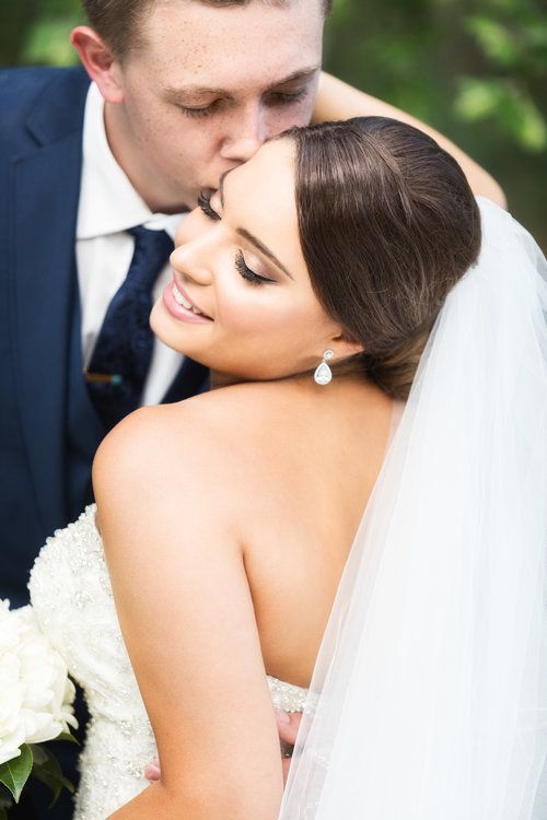 Bridal makeup Gold coast by Jessica Cagney
mobile Gold Coast & Brisbane makeup artist and hairstylist
