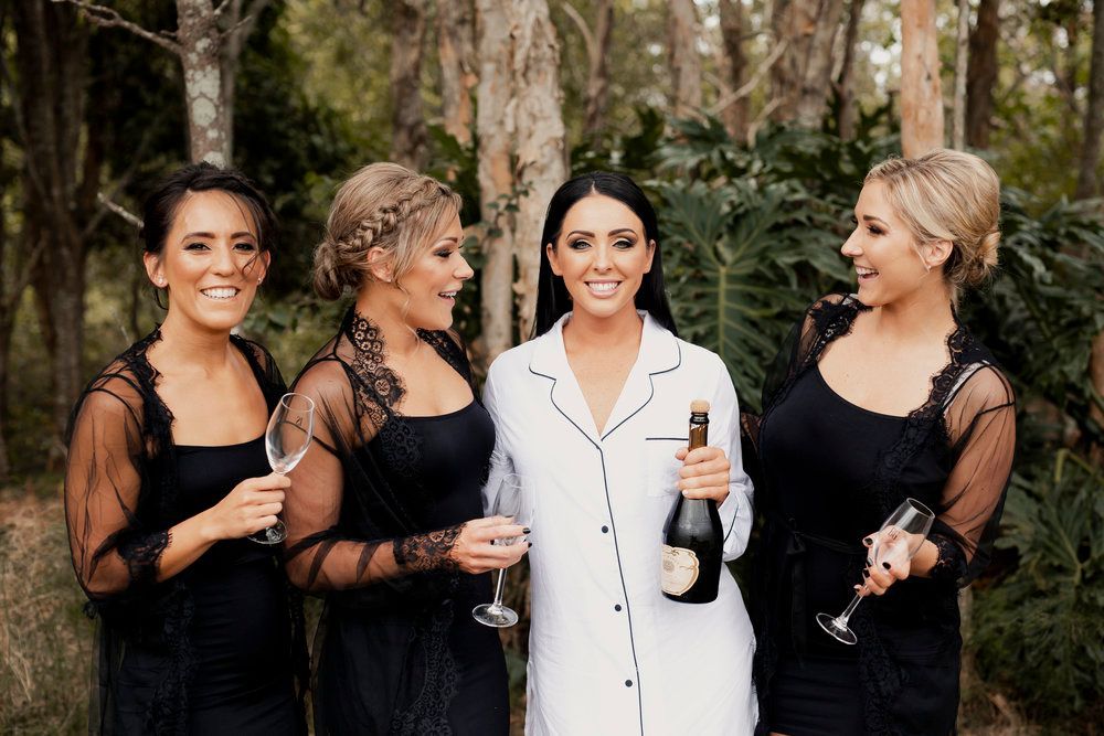 Bridal Party makeup gold coast by Jessica Cagney
mobile Gold Coast & Brisbane makeup artist and hairstylist