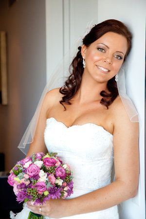 Brides makeup Gold coast by Jessica Cagney
mobile Gold Coast & Brisbane makeup artist and hairstylist