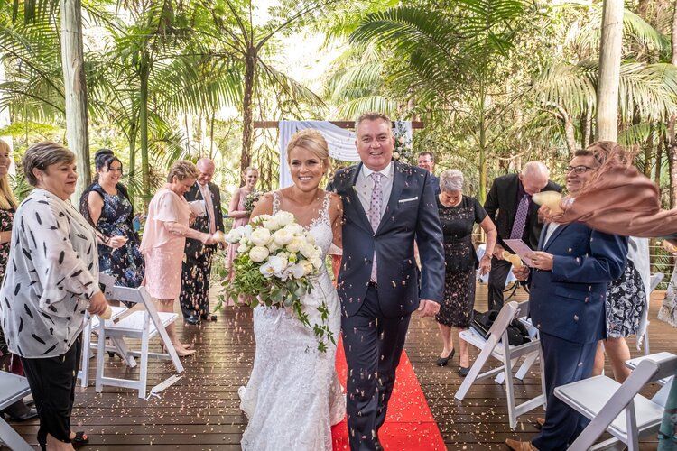 Bridal makeup Gold Coast by Jessica Cagney
mobile Gold Coast & Brisbane makeup artist and hairstylist