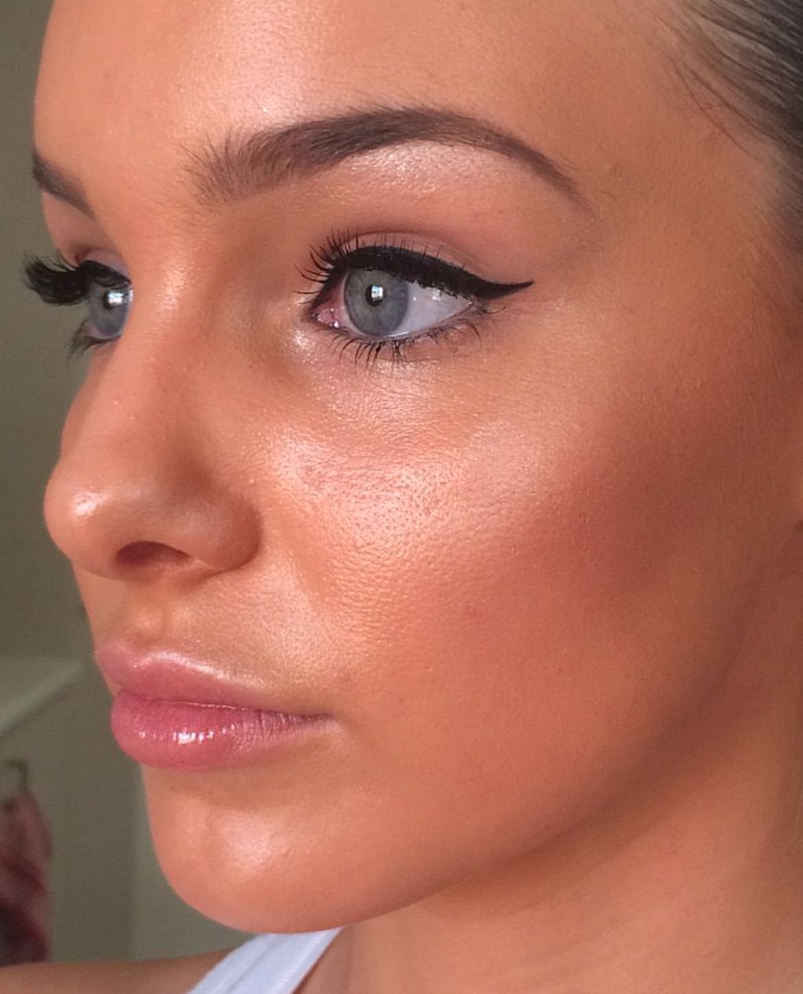 Model Test shoots Jessica Cagney makeup
Mobile Gold Coast and Brisbane makeup artist and hairstylist