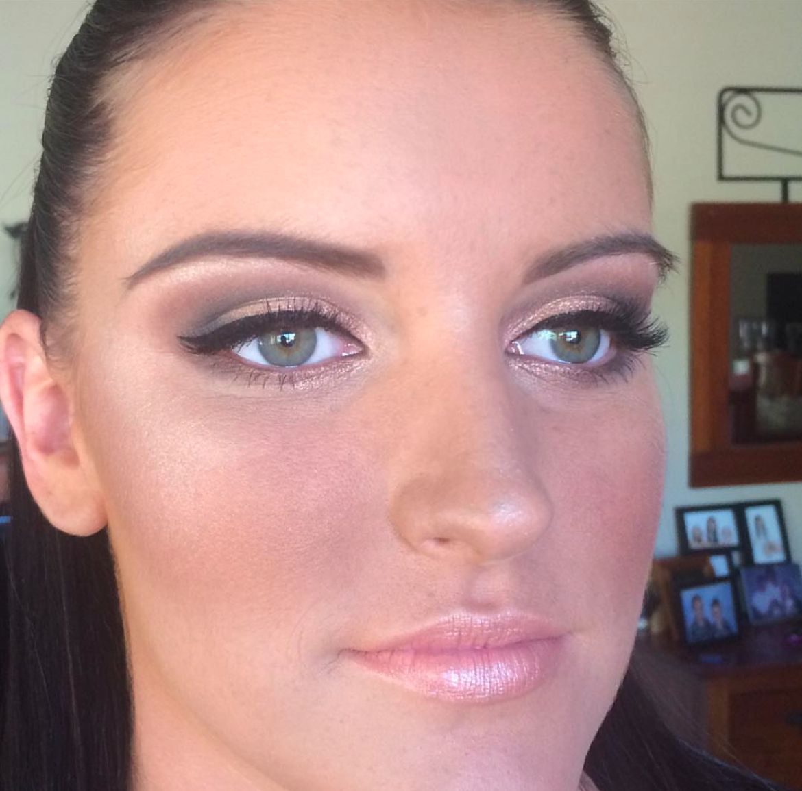 Model Test shoots Jessica Cagney makeup
Mobile Gold Coast and Brisbane makeup artist and hairstylist