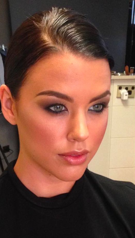 Model Test shoots Jessica Cagney makeup
Mobile Gold Coast makeup artist and hairstylist