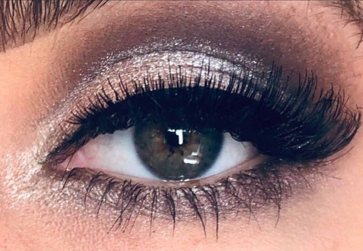 Jessica Cagney colourful makeup close ups
Mobile Gold Coast makeup artist and hairstylist