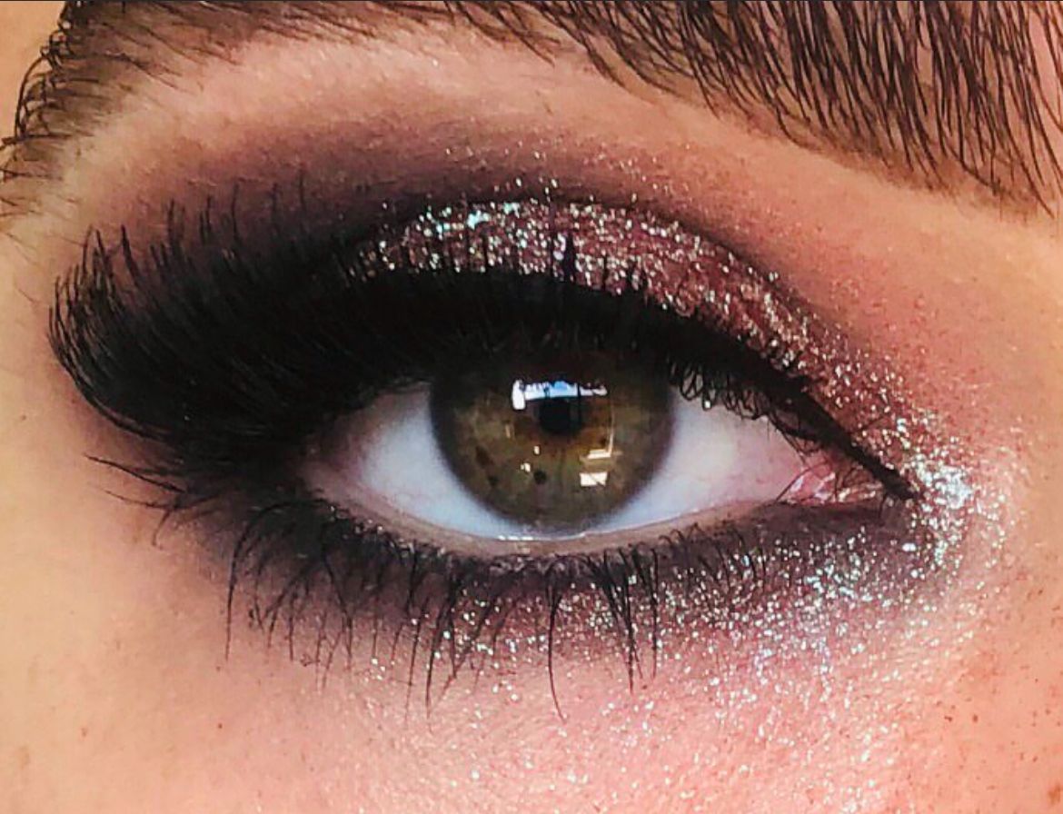 Jessica Cagney colourful makeup close ups
Mobile Gold Coast makeup artist and hairstylist