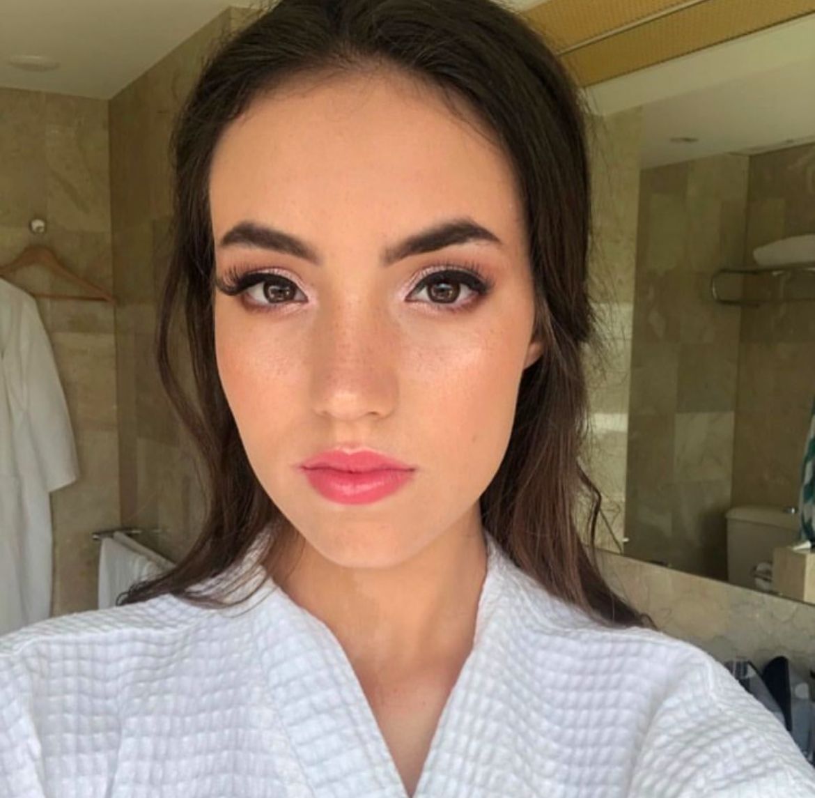 makeup artist for formal by Jessica Cagney
Mobile Gold Coast and Brisbane makeup artist and hairstylist