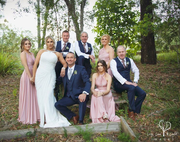 Gold Coast wedding makeup by Jessica Cagney
mobile Gold Coast & Brisbane makeup artist and hairstylist