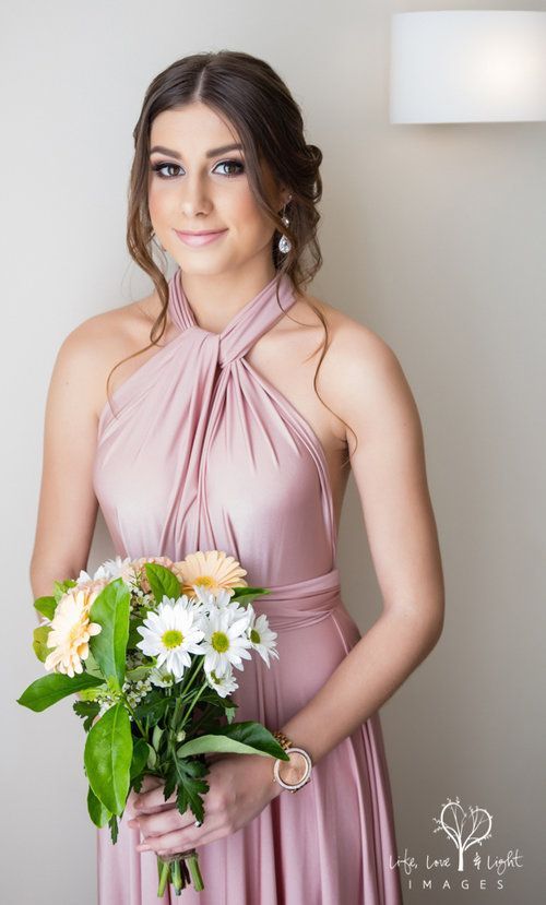 Gold Coast wedding makeup by Jessica Cagney
mobile Gold Coast & Brisbane makeup artist and hairstylist