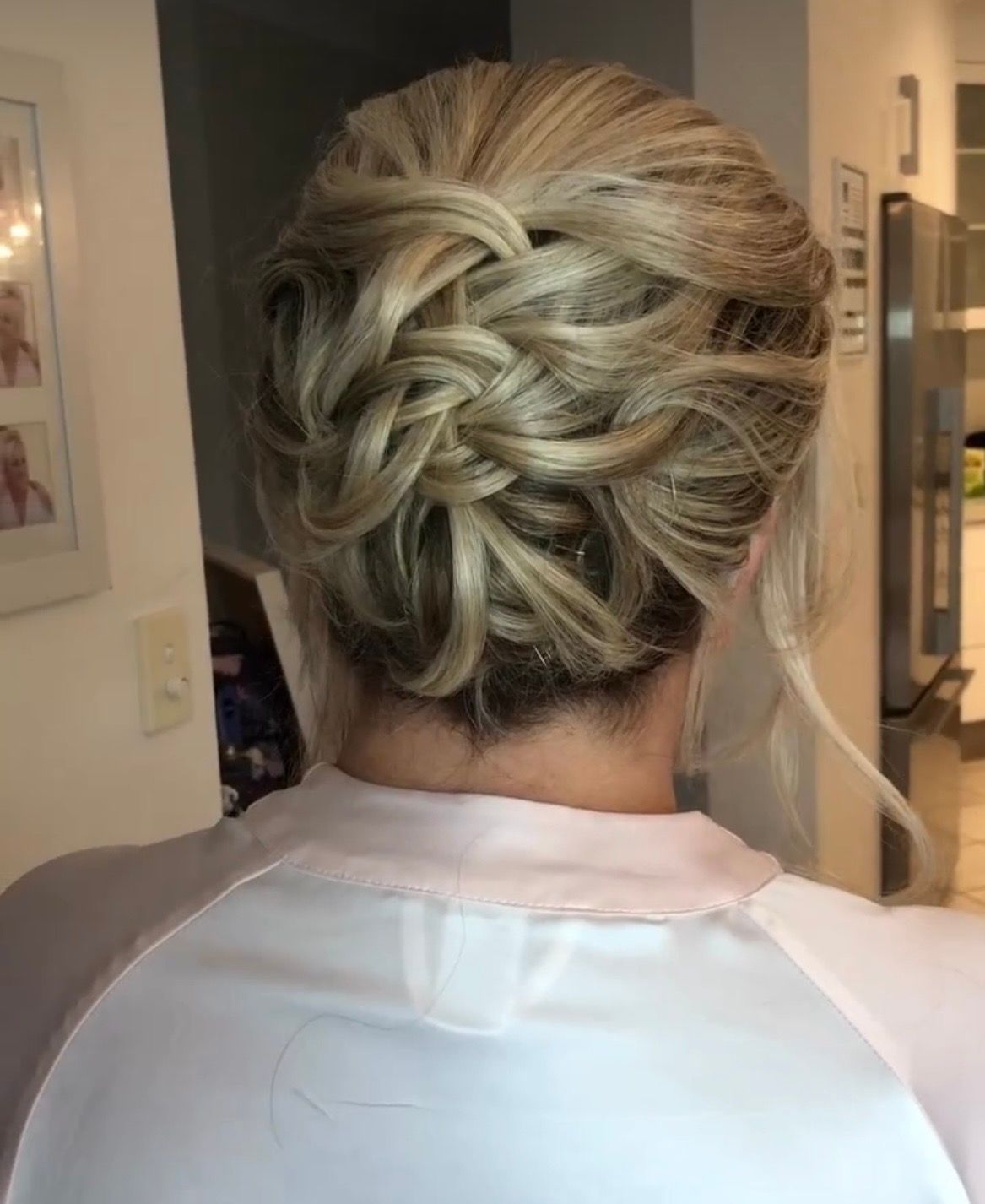 mobile Gold Coast & Brisbane makeup artist and hairstylist
Mobile Gold Coast and Brisbane makeup artist and hairstylist