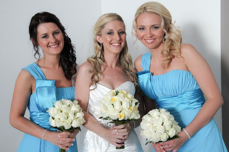 Bridal makeup artist Gold coast by Jessica Cagney
mobile Gold Coast & Brisbane makeup artist and hairstylist