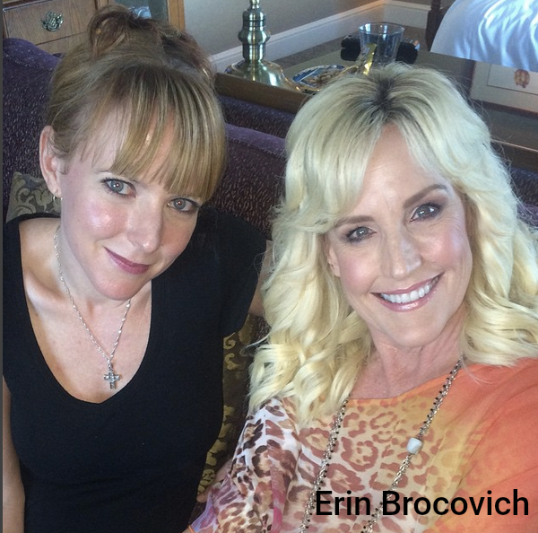 Celebrity makeup artist and hairstylist Erin Brocovich
Mobile Gold Coast and Brisbane makeup artist and hairstylist Jessica Cagney