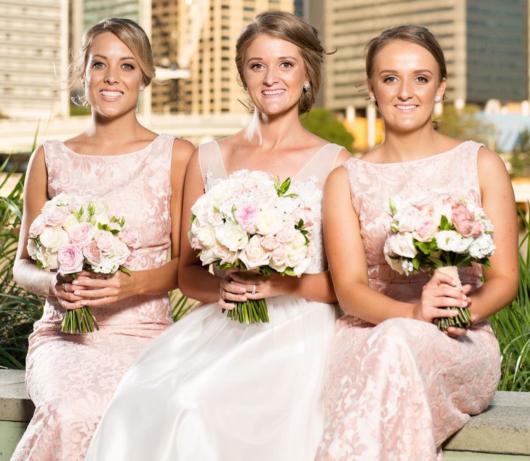 Bridal makeup artist Gold coast by Jessica Cagney
mobile Gold Coast & Brisbane makeup artist and hairstylist