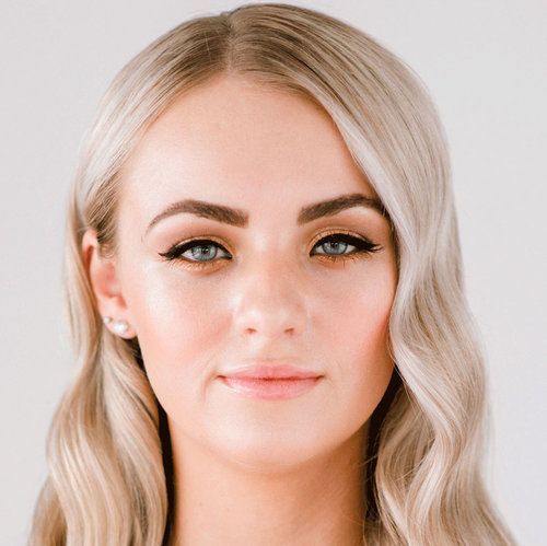 Jessica Cagney Mobile Gold Coast & Brisbane makeup artist and hairstylist