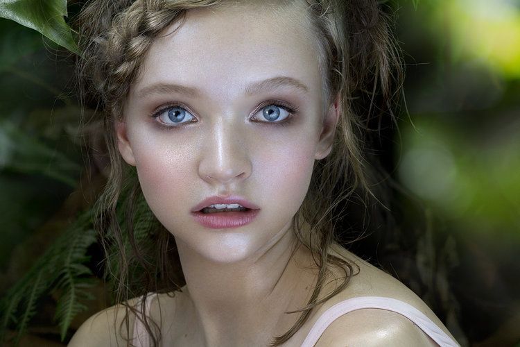 Jessica Cagney Mobile Gold Coast & Brisbane makeup artist and hairstylist