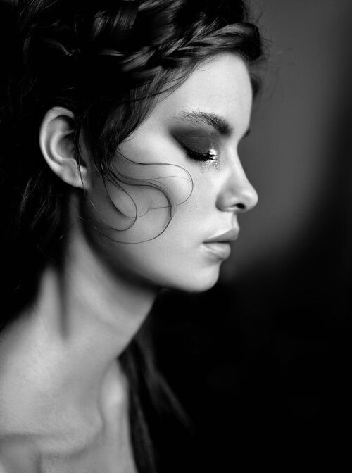 Jessica Cagney Mobile Gold Coast & Brisbane makeup artist and hairstylist