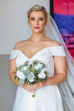 wedding makeup gold coast by Jessica Cagney
mobile Gold Coast & Brisbane makeup artist and hairstylist