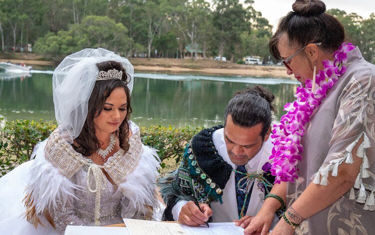 wedding makeup gold coast by Jessica Cagney
mobile Gold Coast & Brisbane makeup artist and hairstylist