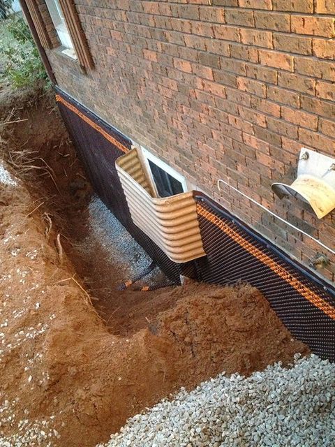 Exterior basement wall leak repair & waterproofing by Pro Seal in the Niagara, Welland & St. Catharines region.