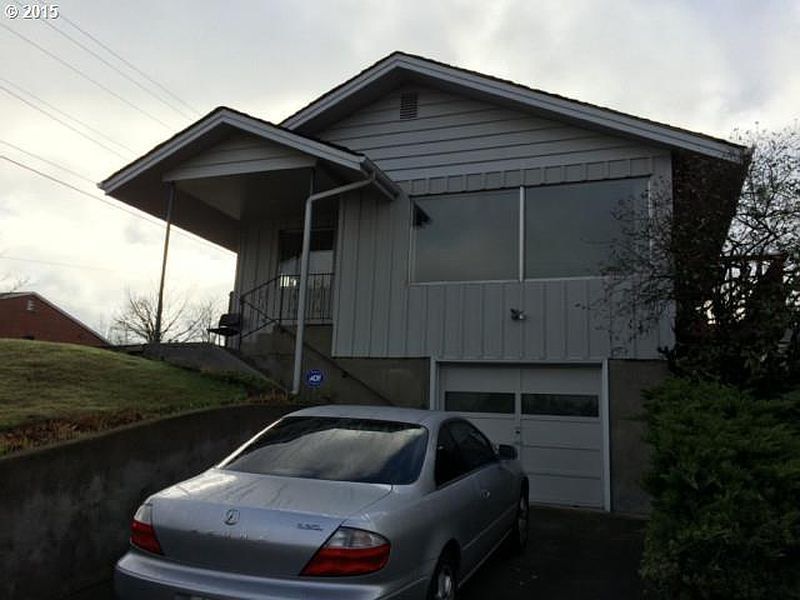 An image on the 92nd 4 Plex property