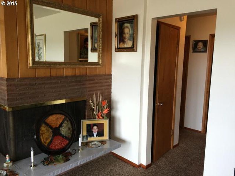 An image on the 92nd 4 Plex property