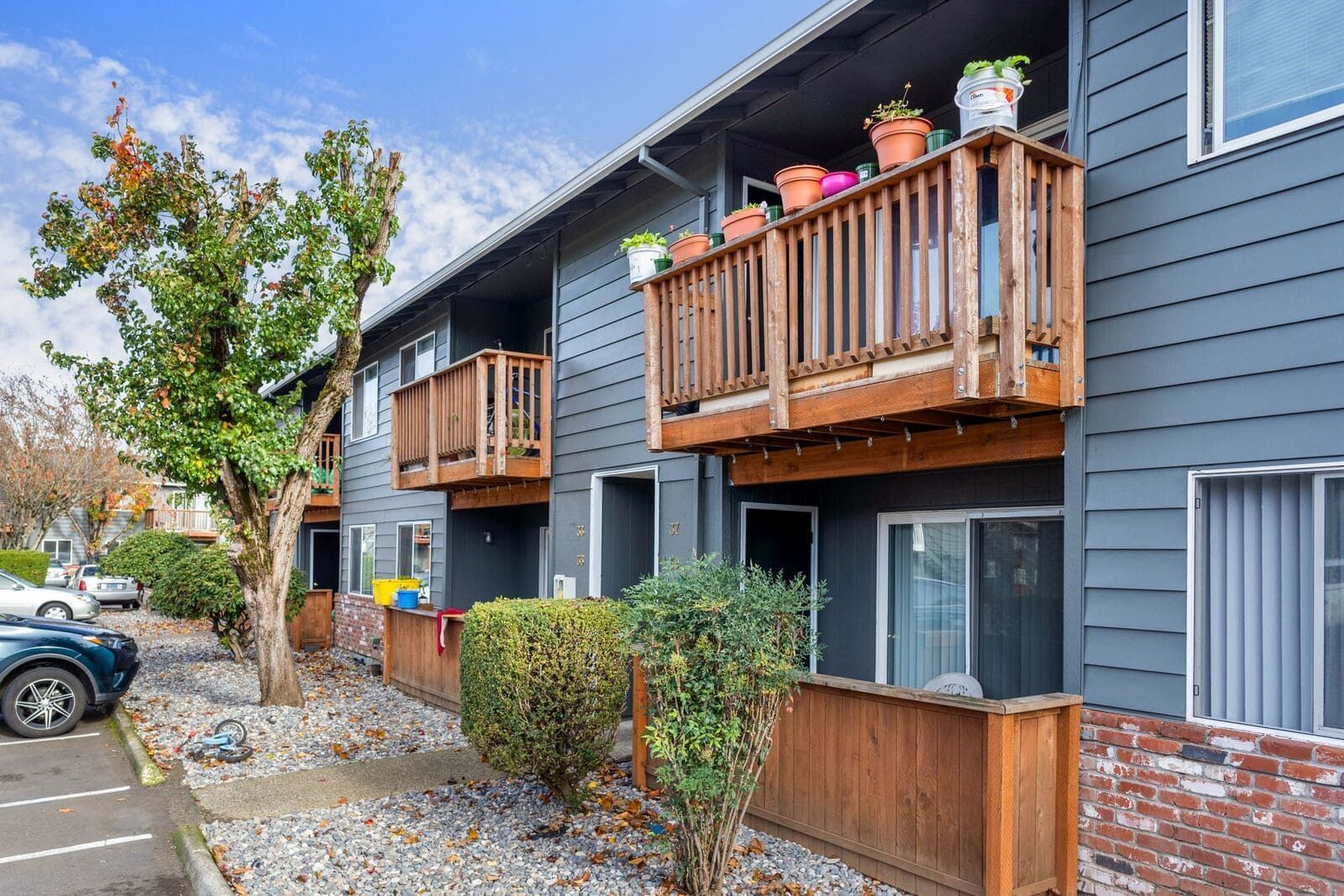 the exterior of theArbor View apartment complex