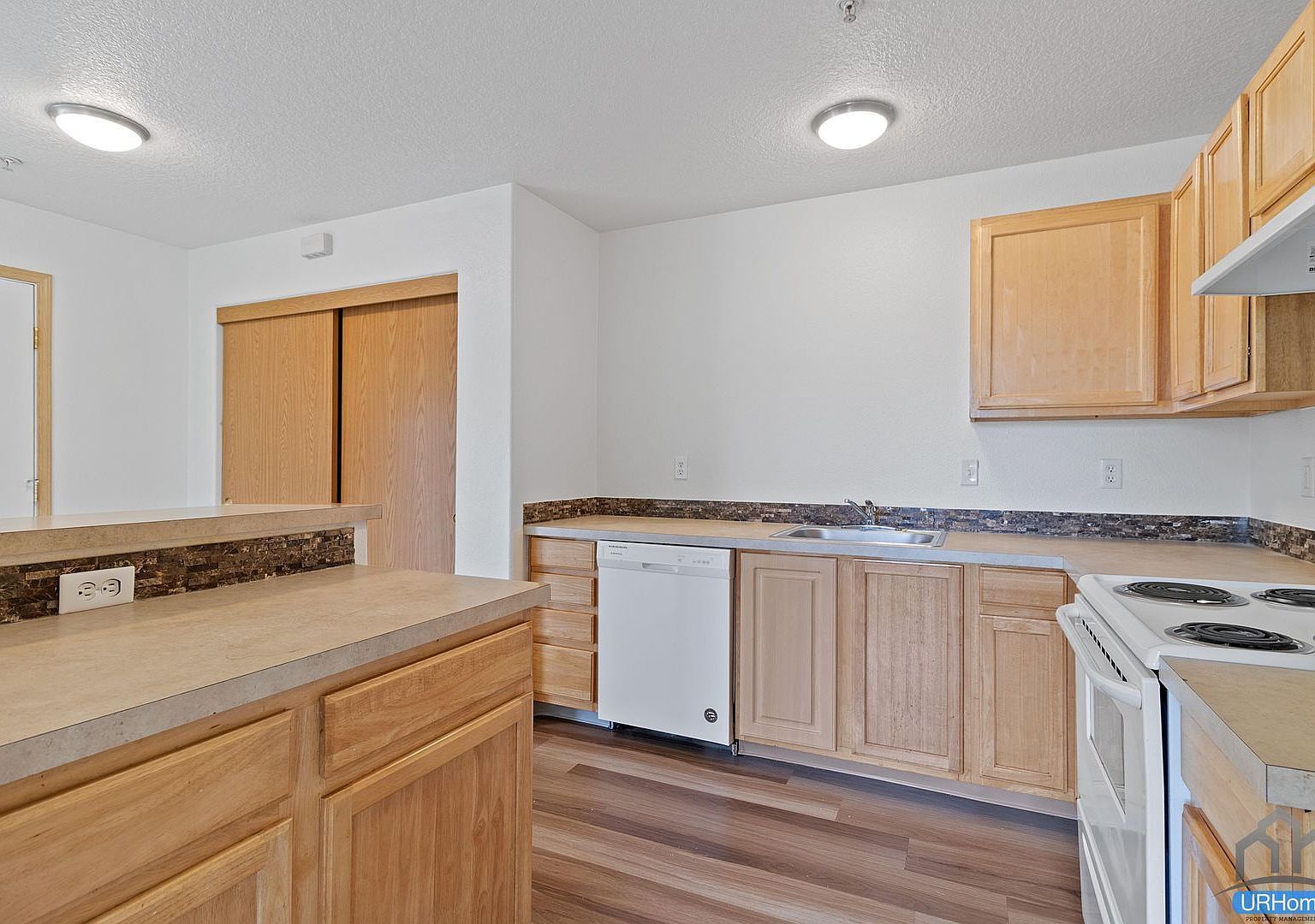 Ash Street Apartments