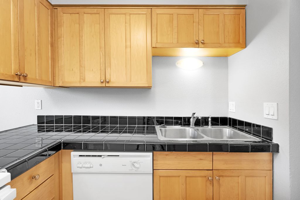 Photo of a unit at the Carriage Estates