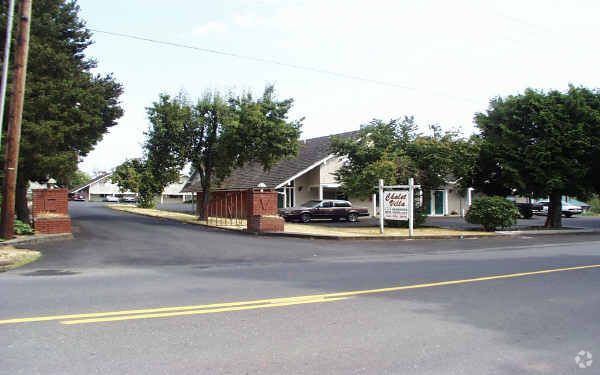 Chalet Villa Apartments